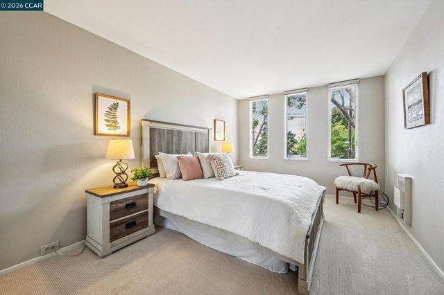 758 Kingston Ave 22, Oakland, CA 94611