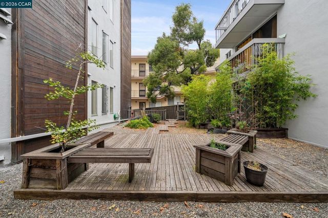 758 Kingston Ave 22, Oakland, CA 94611