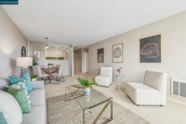 758 Kingston Ave 22, Oakland, CA 94611