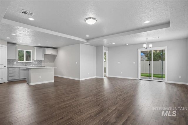 5921 N Backfire Way, Meridian, ID 83646