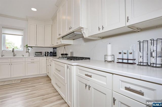 169 Woodward Avenue, Rutherford, NJ 07070