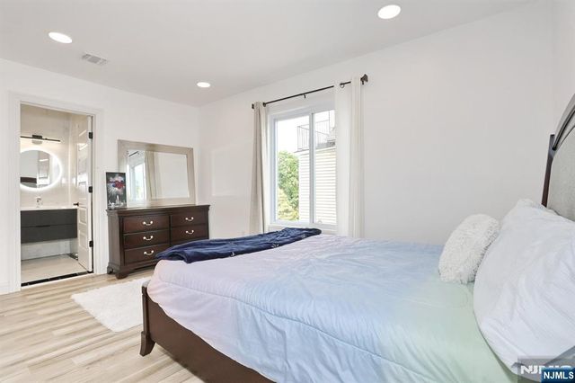 169 Woodward Avenue, Rutherford, NJ 07070