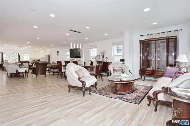 169 Woodward Avenue, Rutherford, NJ 07070