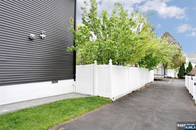 169 Woodward Avenue, Rutherford, NJ 07070