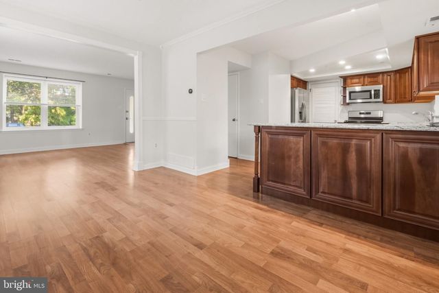 4 GOSHAWK CT, Voorhees, NJ 08043