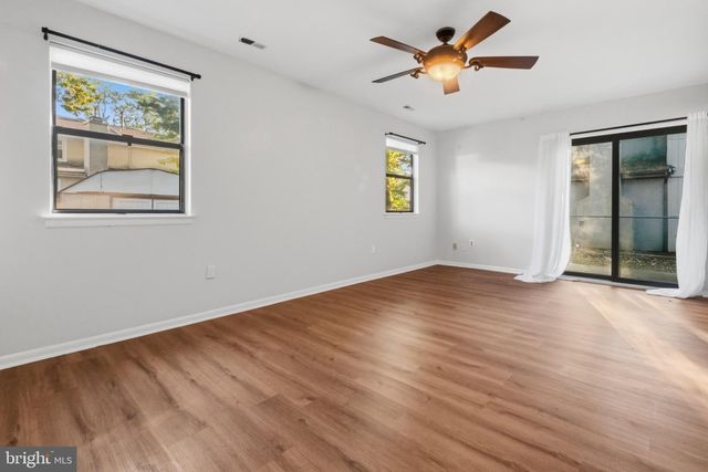 4 GOSHAWK CT, Voorhees, NJ 08043