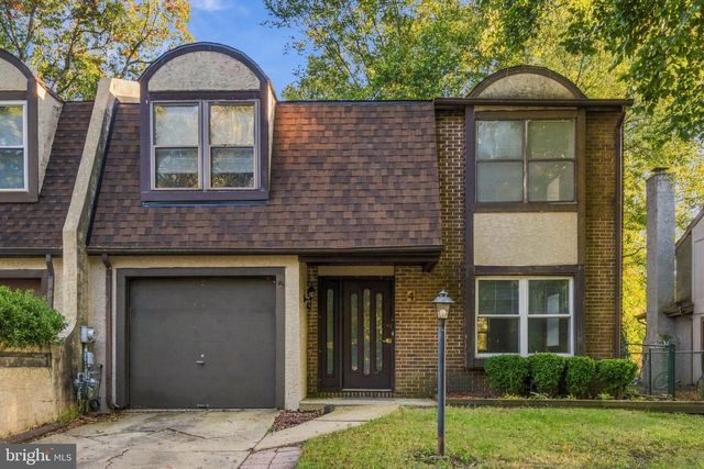 4 GOSHAWK CT, Voorhees, NJ 08043