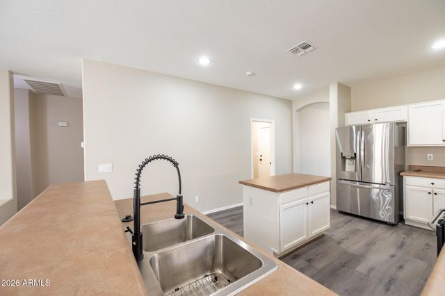 4301 E OXFORD Lane, Gilbert, AZ 85295