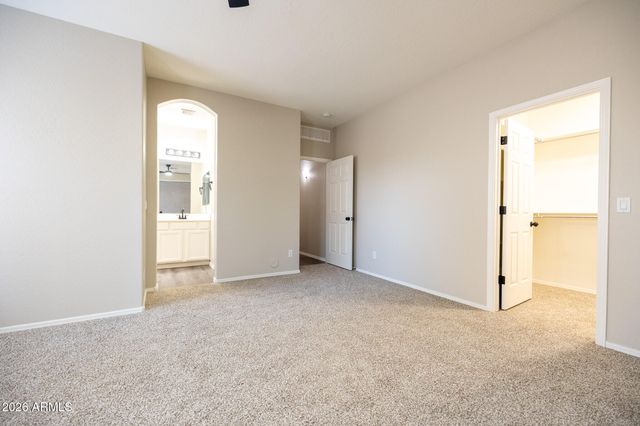 4301 E OXFORD Lane, Gilbert, AZ 85295