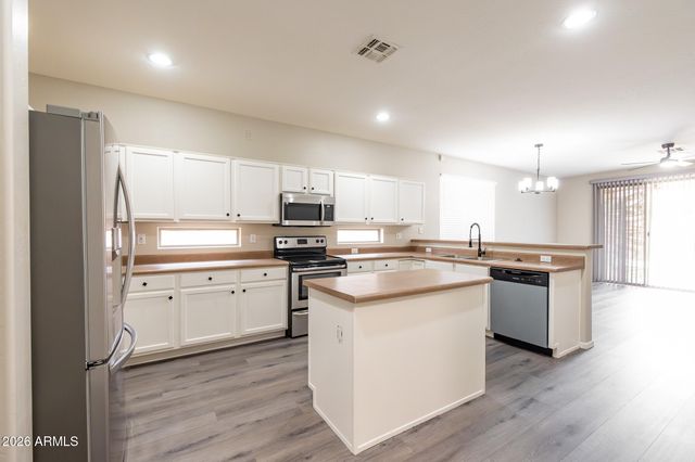 4301 E OXFORD Lane, Gilbert, AZ 85295