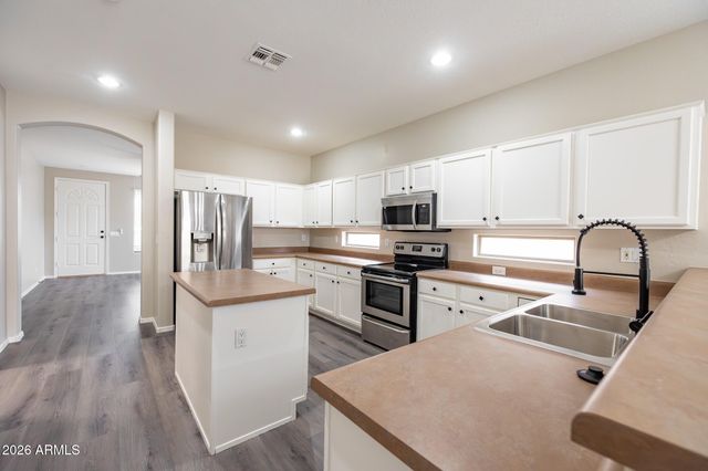 4301 E OXFORD Lane, Gilbert, AZ 85295
