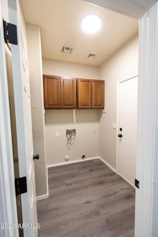 Image 12 of property listing at 4301 E OXFORD Lane, Gilbert, AZ 85295