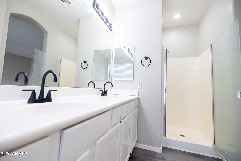 Image 33 of property listing at 4301 E OXFORD Lane, Gilbert, AZ 85295