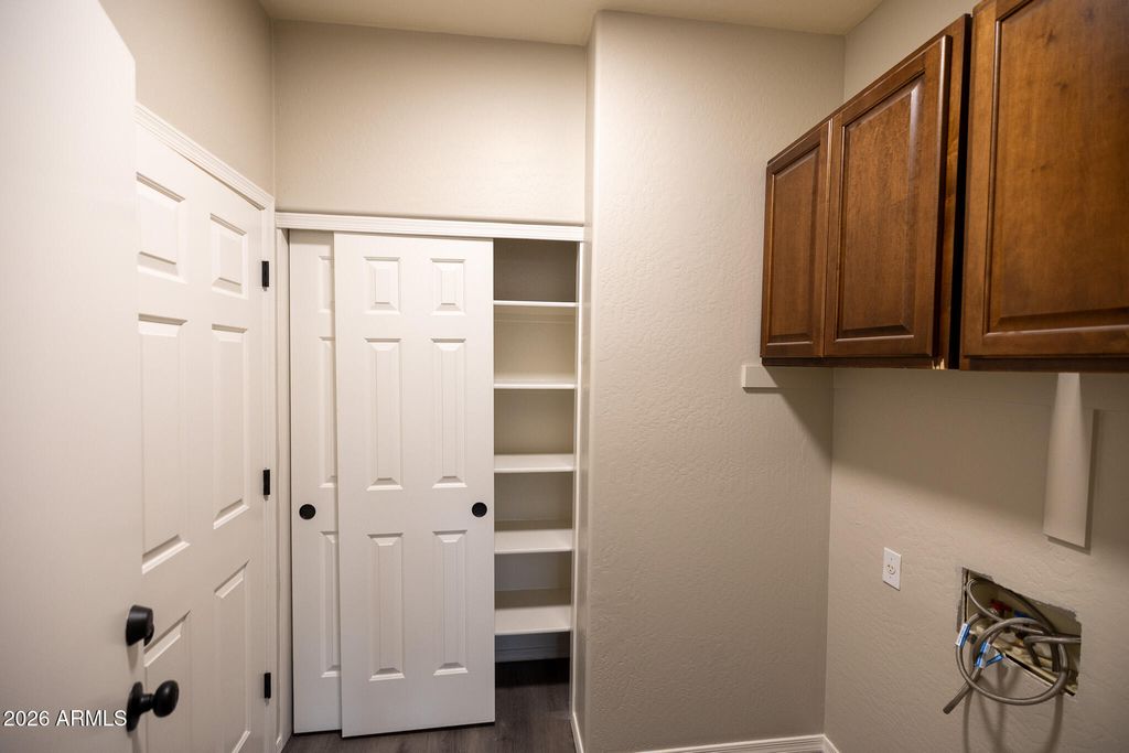 Image 39 of property listing at 4301 E OXFORD Lane, Gilbert, AZ 85295