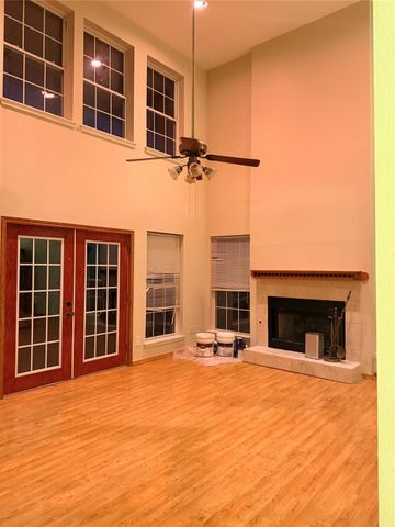 2567 Avenue D, Dickinson, TX 77539