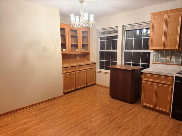 2567 Avenue D, Dickinson, TX 77539