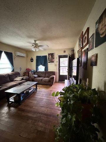 711 30th Street, Lubbock, TX 79404