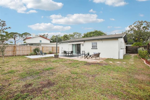 151 SE MONROE CIRCLE N, St Petersburg, FL 33703