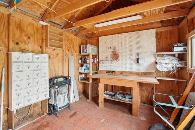 151 SE MONROE CIRCLE N, St Petersburg, FL 33703