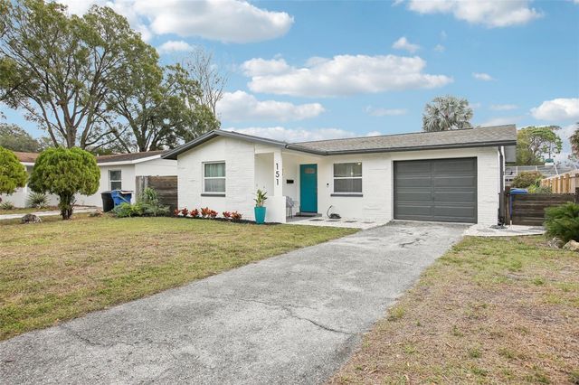 151 SE MONROE CIRCLE N, St Petersburg, FL 33703