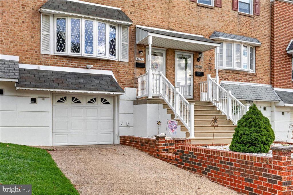 10222 WOBURN PL, PHILADELPHIA, PA 19114 — exterior