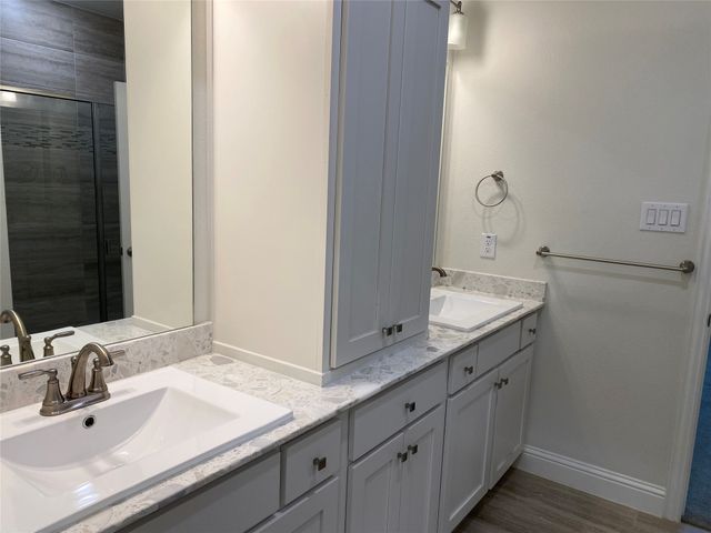1919 Diyaa Court, Farmers Branch, TX 75234