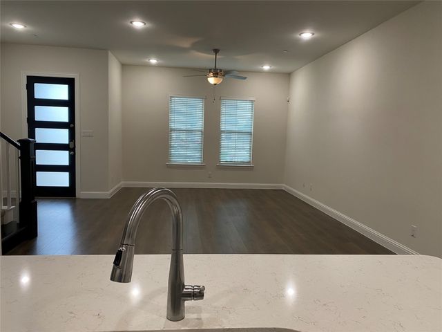 1919 Diyaa Court, Farmers Branch, TX 75234