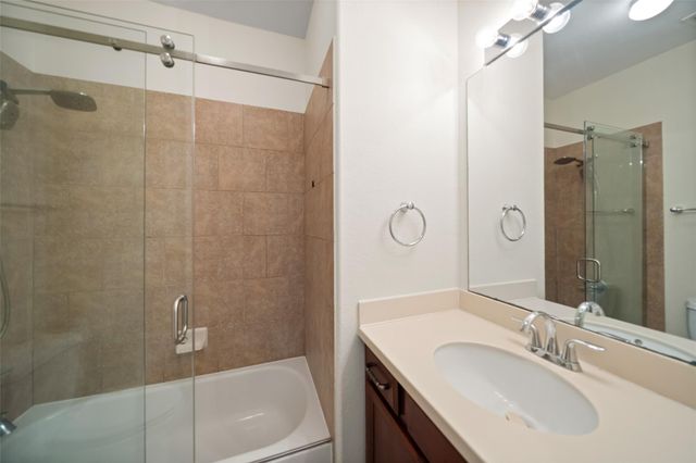 7003 Dunbarton Drive, Sugar Land, TX 77479