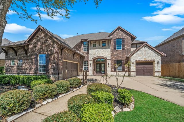 7003 Dunbarton Drive, Sugar Land, TX 77479