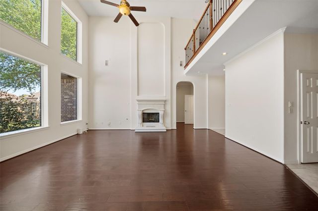 7003 Dunbarton Drive, Sugar Land, TX 77479