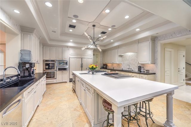 30 Augusta Canyon Way, Las Vegas, NV 89141