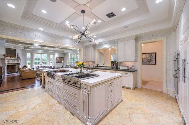 30 Augusta Canyon Way, Las Vegas, NV 89141