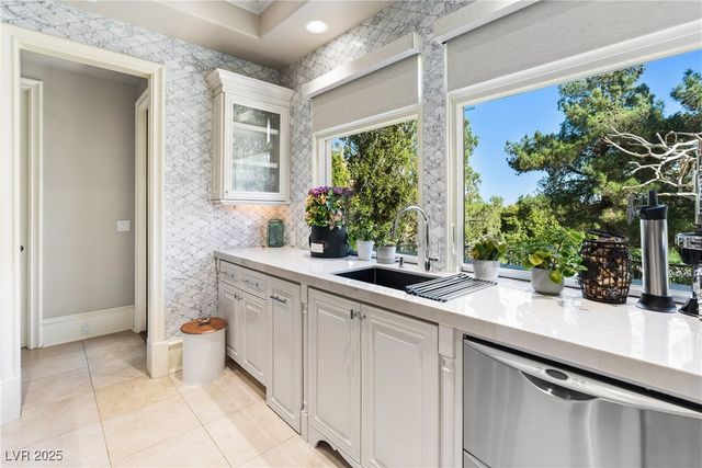 30 Augusta Canyon Way, Las Vegas, NV 89141