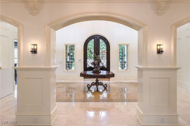 30 Augusta Canyon Way, Las Vegas, NV 89141