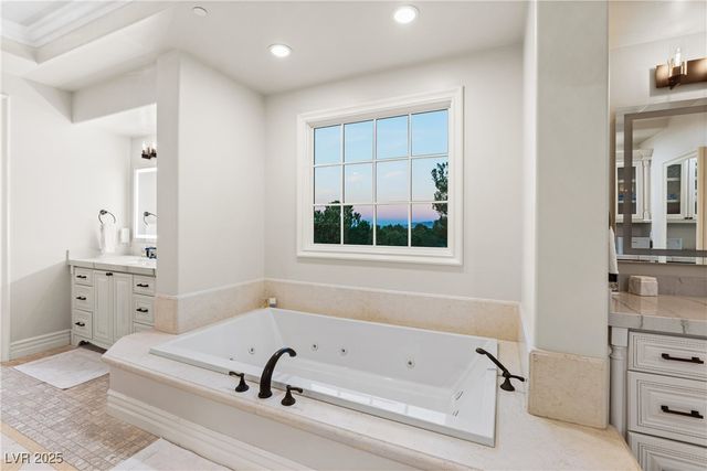 30 Augusta Canyon Way, Las Vegas, NV 89141