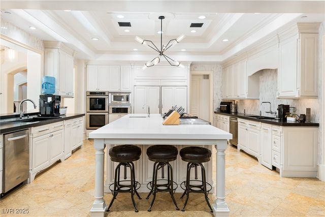 30 Augusta Canyon Way, Las Vegas, NV 89141