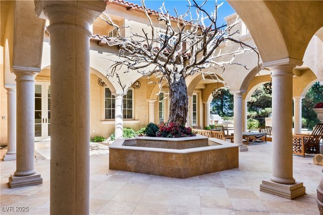 30 Augusta Canyon Way, Las Vegas, NV 89141