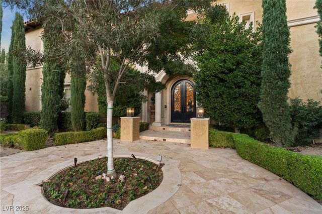 30 Augusta Canyon Way, Las Vegas, NV 89141