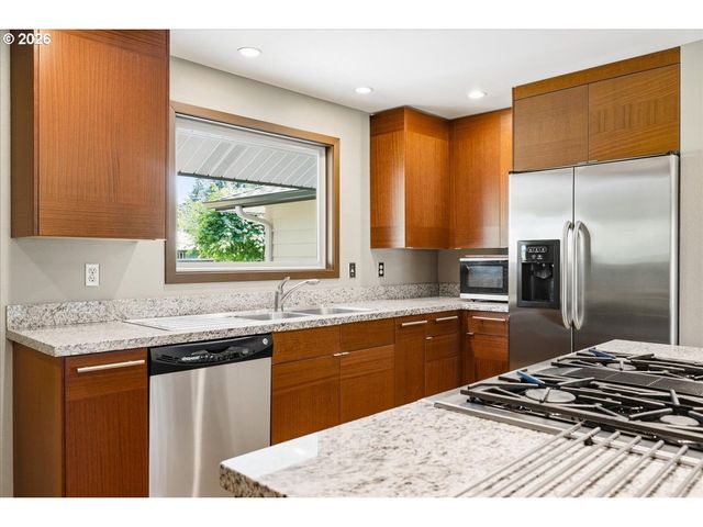 5008 EUREKA Way, Vancouver, WA 98661