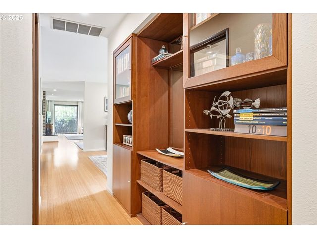 5008 EUREKA Way, Vancouver, WA 98661