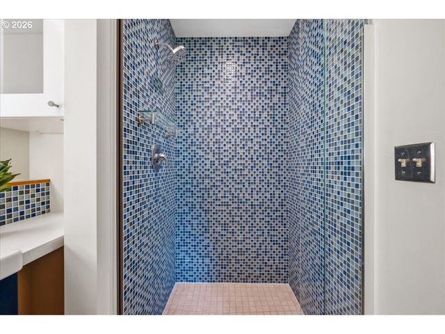 5008 EUREKA Way, Vancouver, WA 98661
