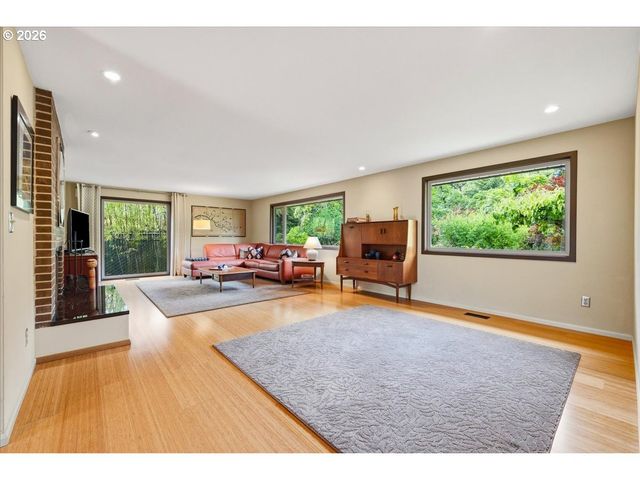 5008 EUREKA Way, Vancouver, WA 98661