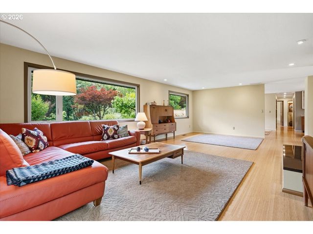 5008 EUREKA Way, Vancouver, WA 98661