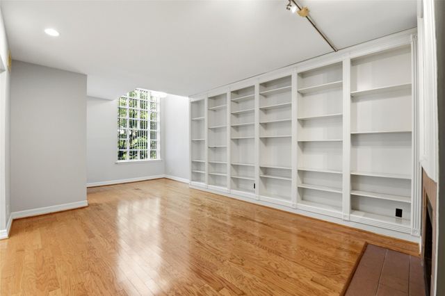 4004 Montrose Boulevard 43, Houston, TX 77006