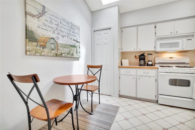 21707 QUEEN MARY COURT, Leesburg, FL 34748