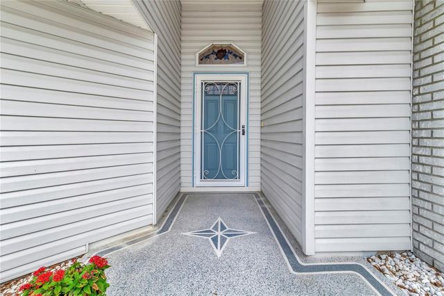21707 QUEEN MARY COURT, Leesburg, FL 34748