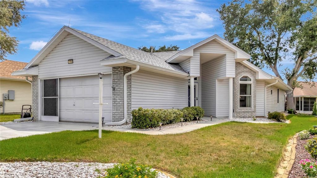 21707 QUEEN MARY COURT, Leesburg, FL 34748