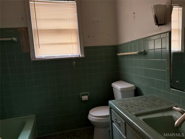 3616 Gaston Avenue, Montgomery, AL 36105