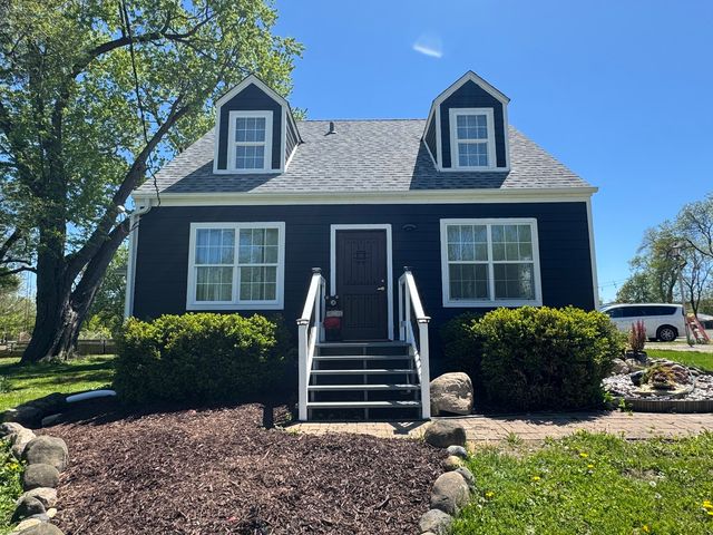 931 Rawson Bridge Road, Cary, IL 60013
