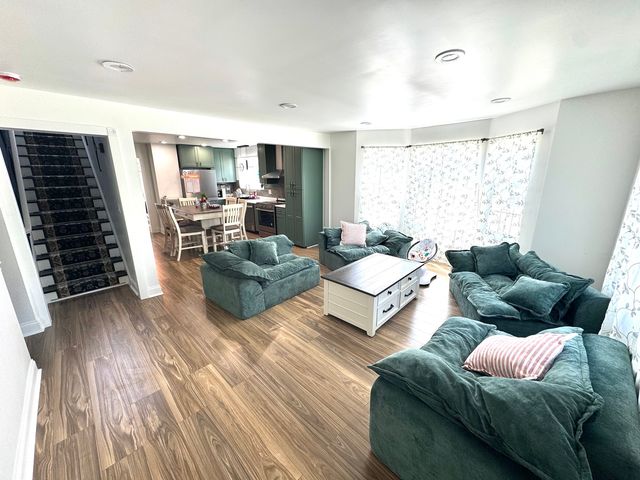 931 Rawson Bridge Road, Cary, IL 60013
